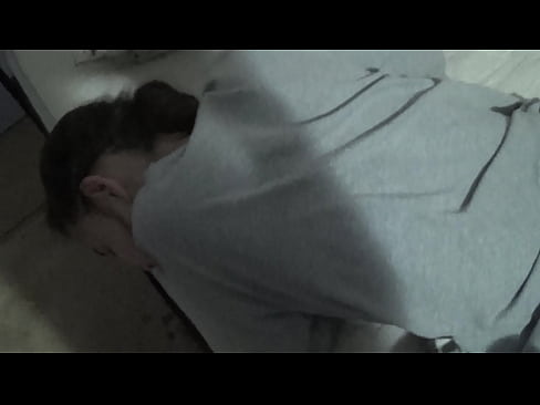 ❤️ 眠っている恋人をSEX。 美女ポルノ ❌️